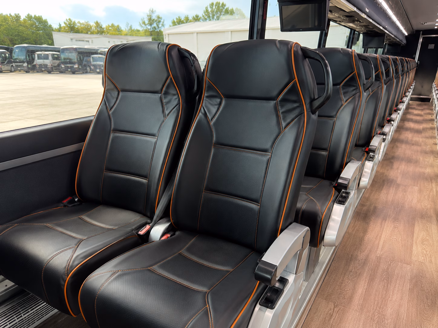 shuttle services for airline crews and airport staff in houston